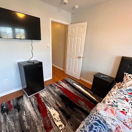 Cmoney Beautiful Home 2 Brampton Ngoại thất bức ảnh
